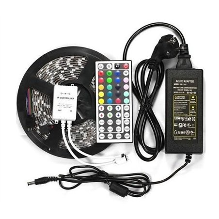 Komplektā 5m LED lente RGB 5050
